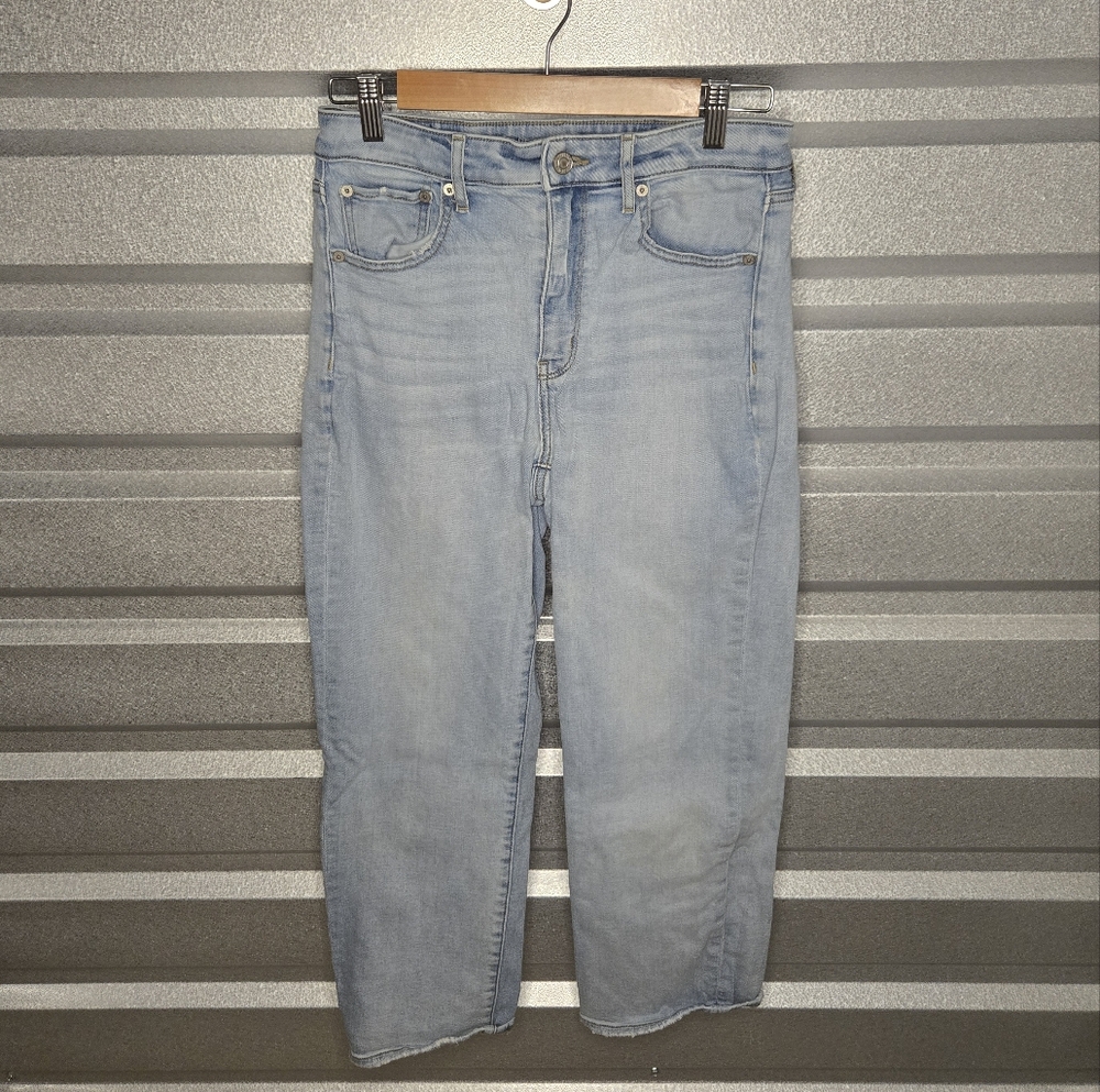 American Eagle Super Stretch Jeans – Light Wash – Size 6